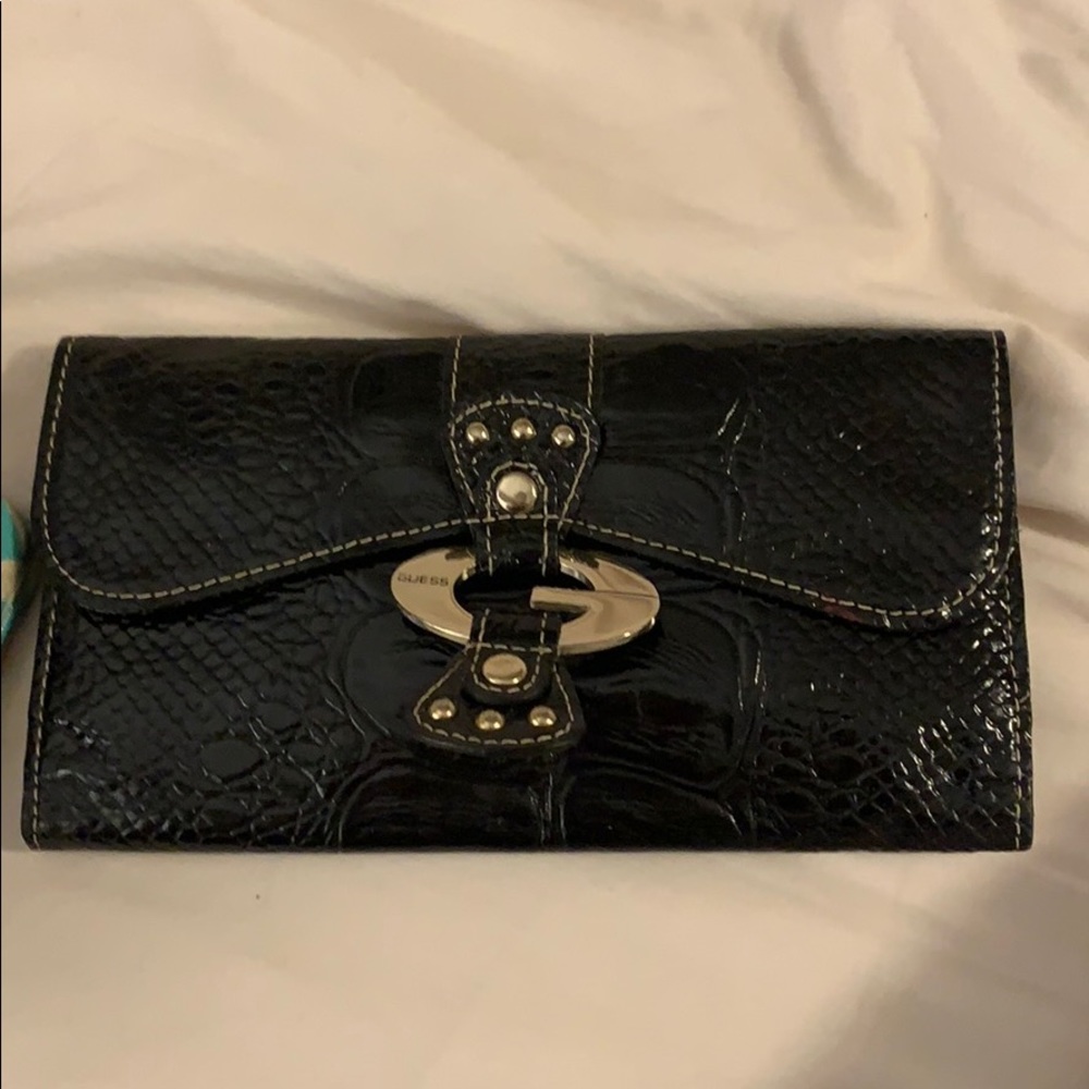 Guess wallet
